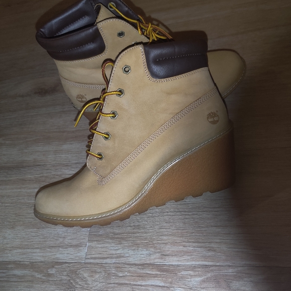 NEW Women's Timberland AMSTON Wedge 6- Inch Boots - Picture 12 of 12